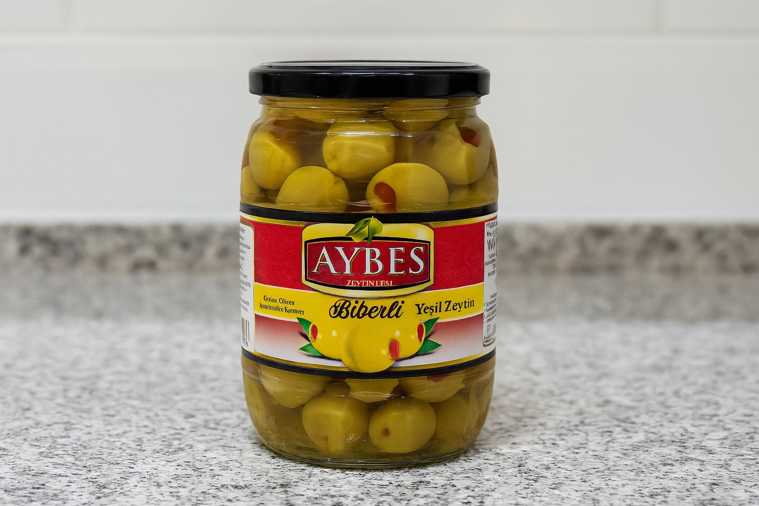 Зелени маслини с чушки